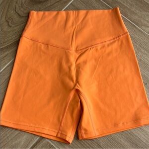 Vitality Cloud II Volley Short